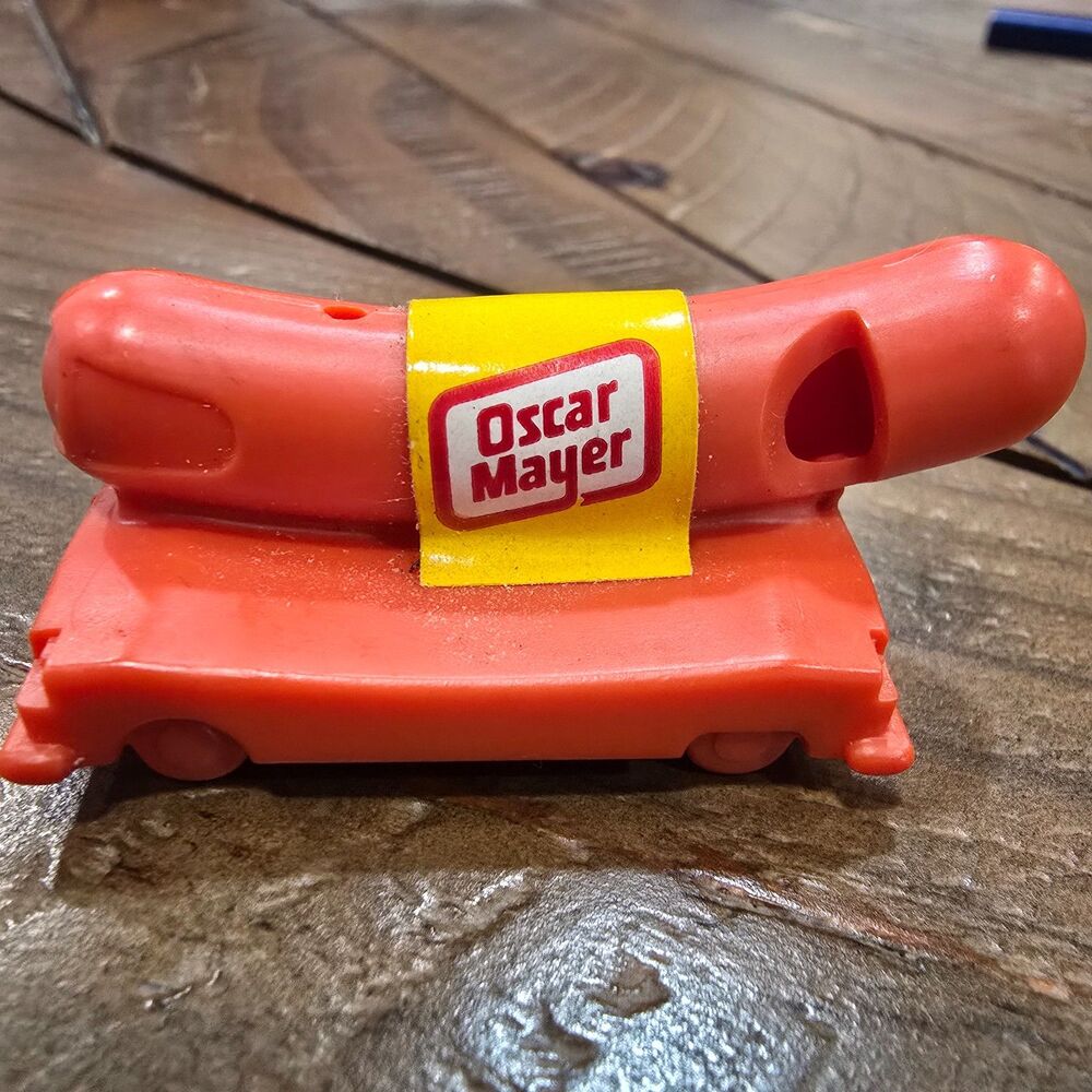 Vintage Oscar Mayer Wienermobile Whistle 1970s/80s Promotional Toy 0668